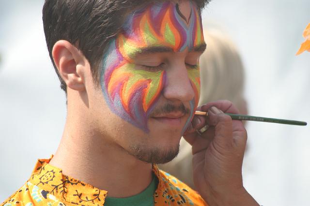 004 067.jpg - Face painting at the festival